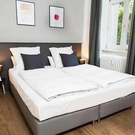 Bensimon Charlottenburg * برلين