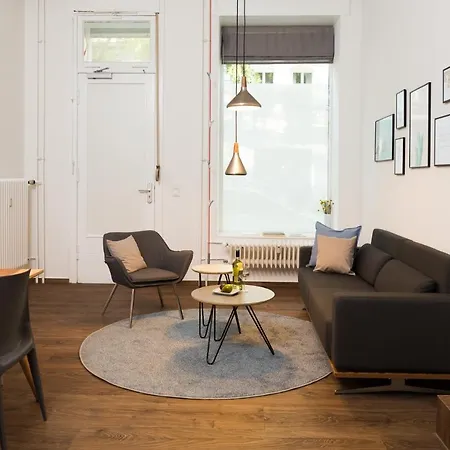 Bensimon Charlottenburg Apartment *